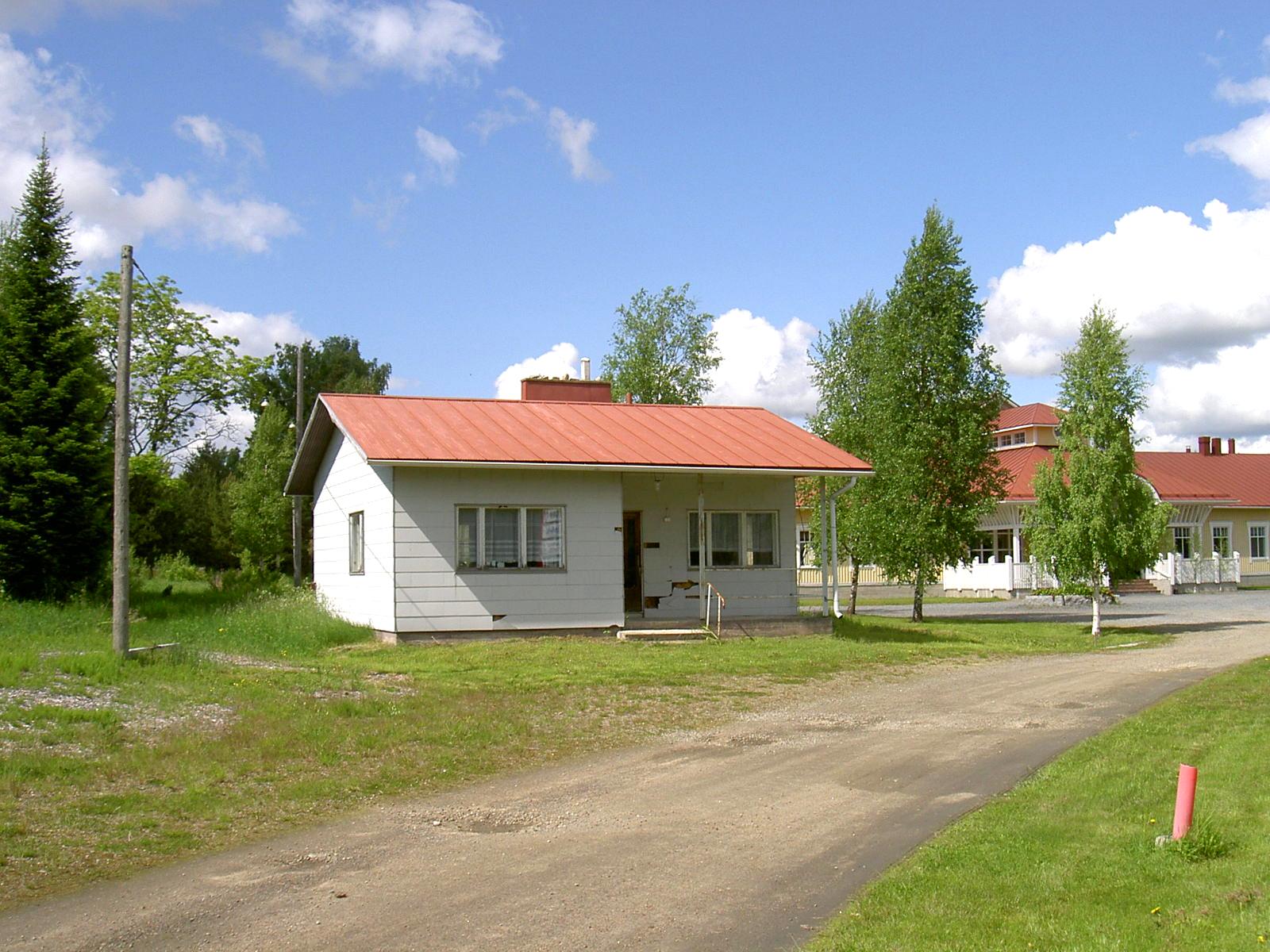 Huset fotograferat från söder år 2003.