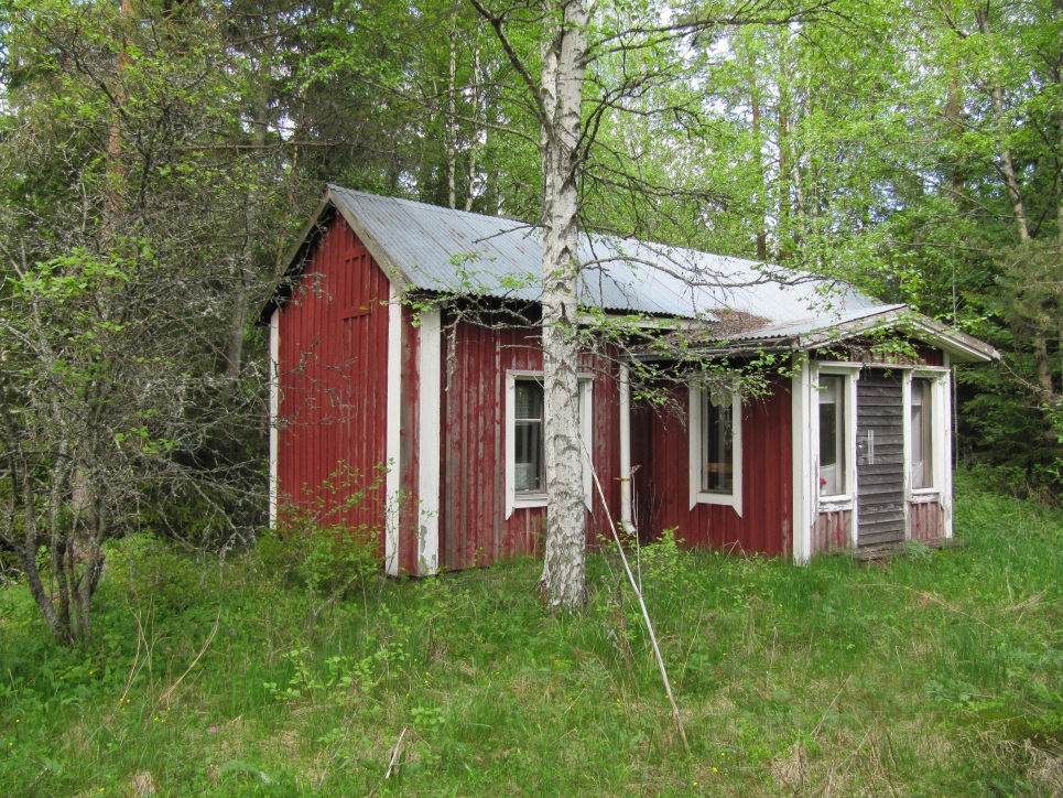 Så här såg Julias gård ut år 2013, fotograferad från söder.