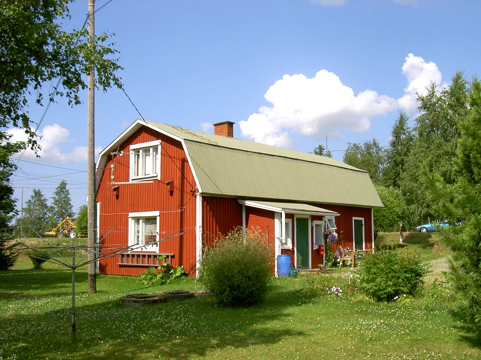 Birger och Anna Sonntag bodde i detta hus fram till sin död. Fotot från 2003 är taget från öster. 