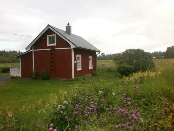 Emil som kallades för "Edlas-Emel" i folkmun, skulle känna sig nöjd om han såg hur vackert hans hus blev efter renoveringen.