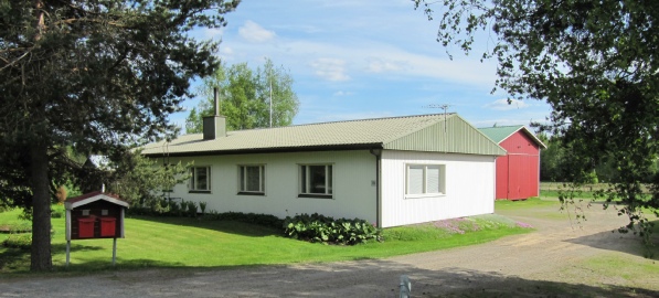 Ett av Vilhelm Mäkitalos barn byggde detta hus år 1969 och i början på 70-talet revs Klemes-Kalles och Finas hus, som stod öster om det nya huset. De nuvarande ägarna är barnbarnsbarn till Vilhelm Mäkitalo.