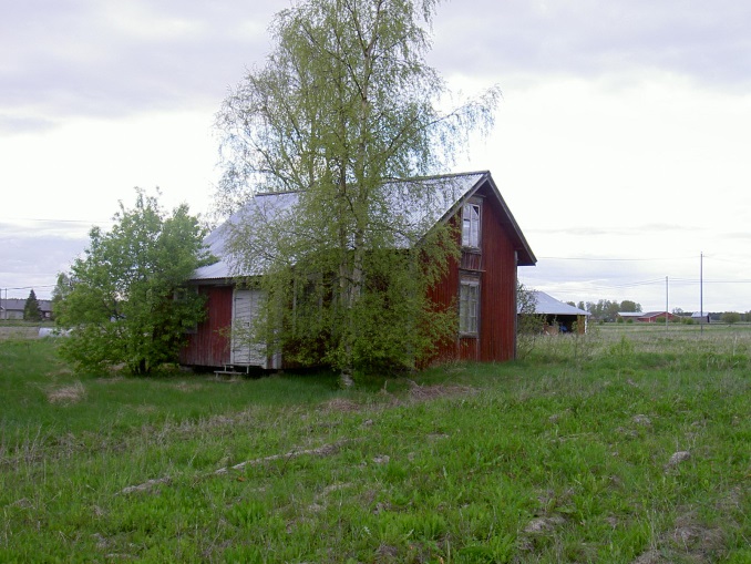 Huset fotograferat från gårdssidan år 2003.