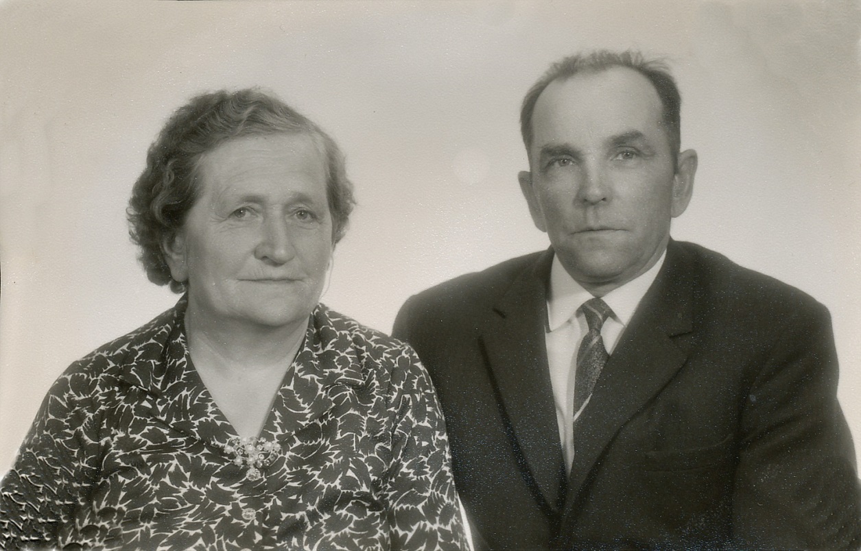 Här Hulda och Emil Löfgren någon gång på 1950-talet.