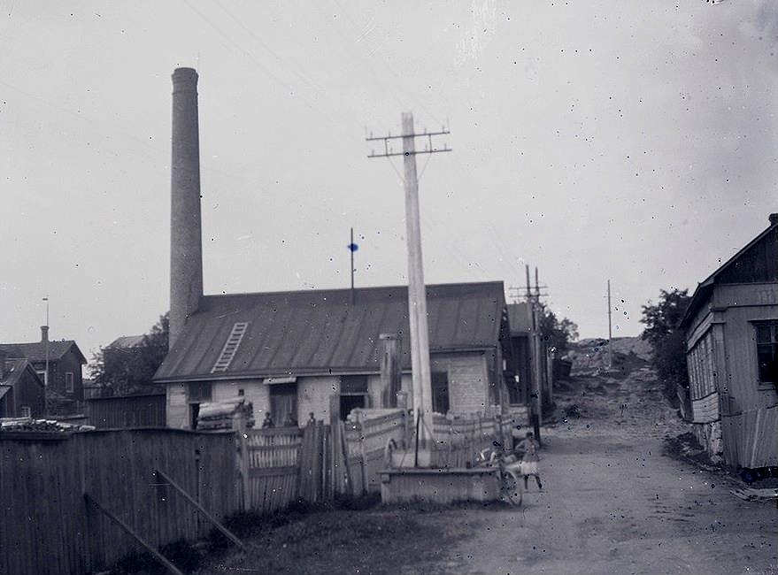 Ab Lumens elverk i Kristinestad, fotograferat av Viktor Nylund.