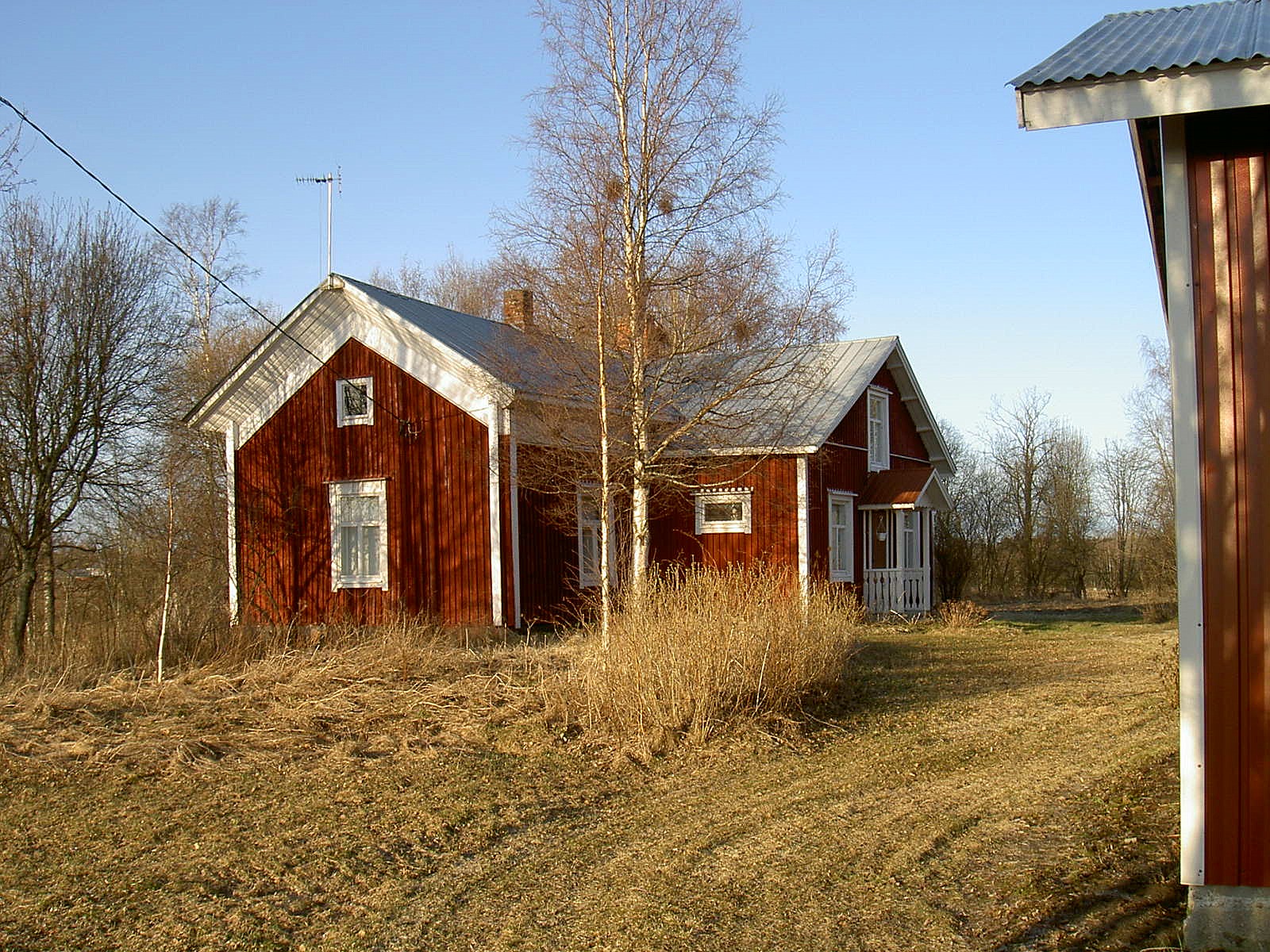 ”Dal” Frans Grönlunds gård fotograferad 2003 från sydväst. 