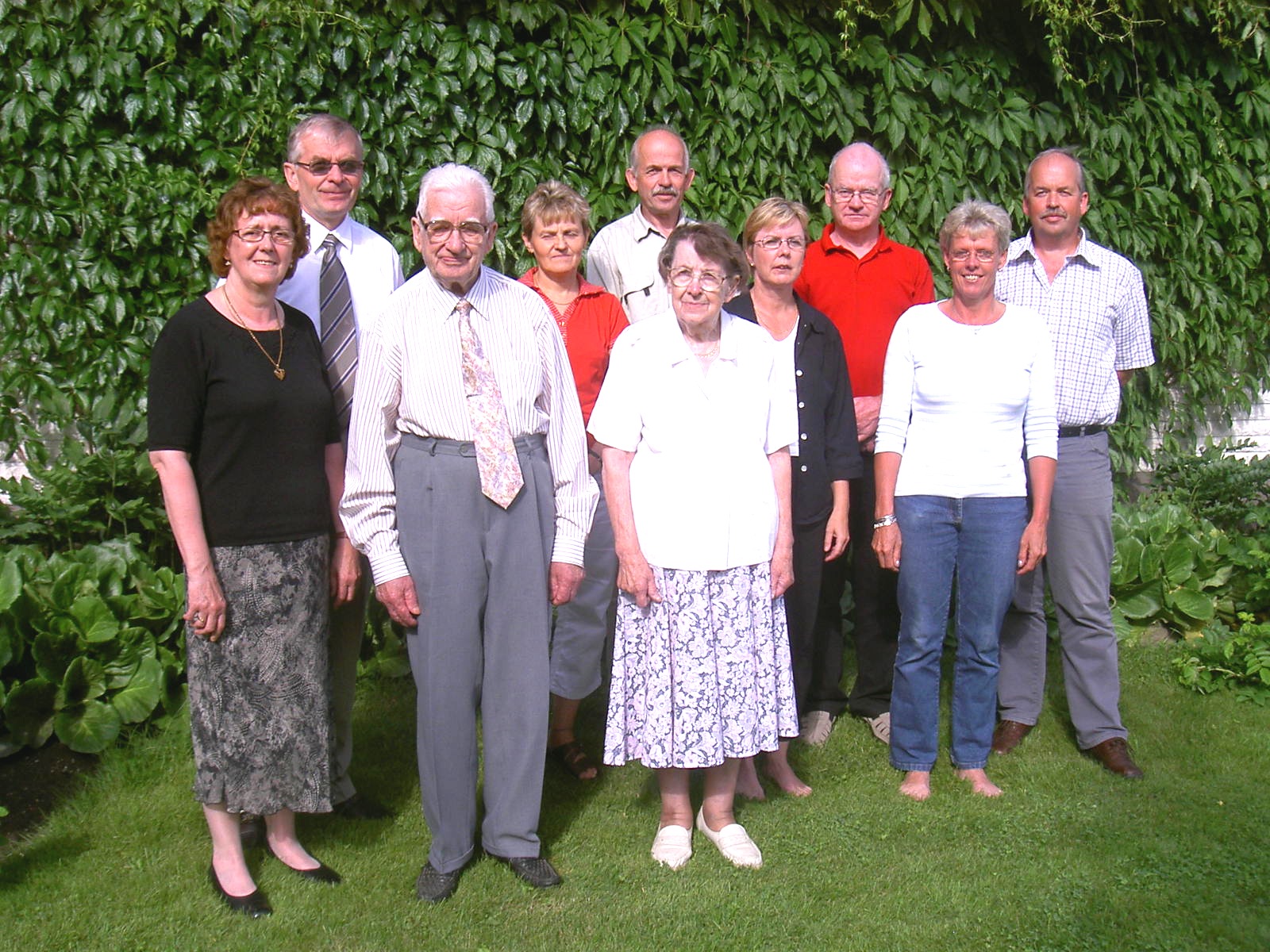 Thea, Per-Erik, Ragnar, Annel, John, Jenny, Reija, Kurt, Eva och Lasse sommaren 2005.