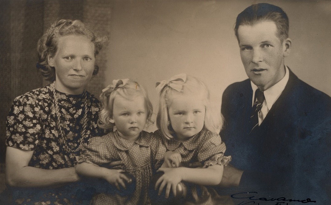 På bilden Elin och Gunnar Jeppson med två av sina döttrar. 