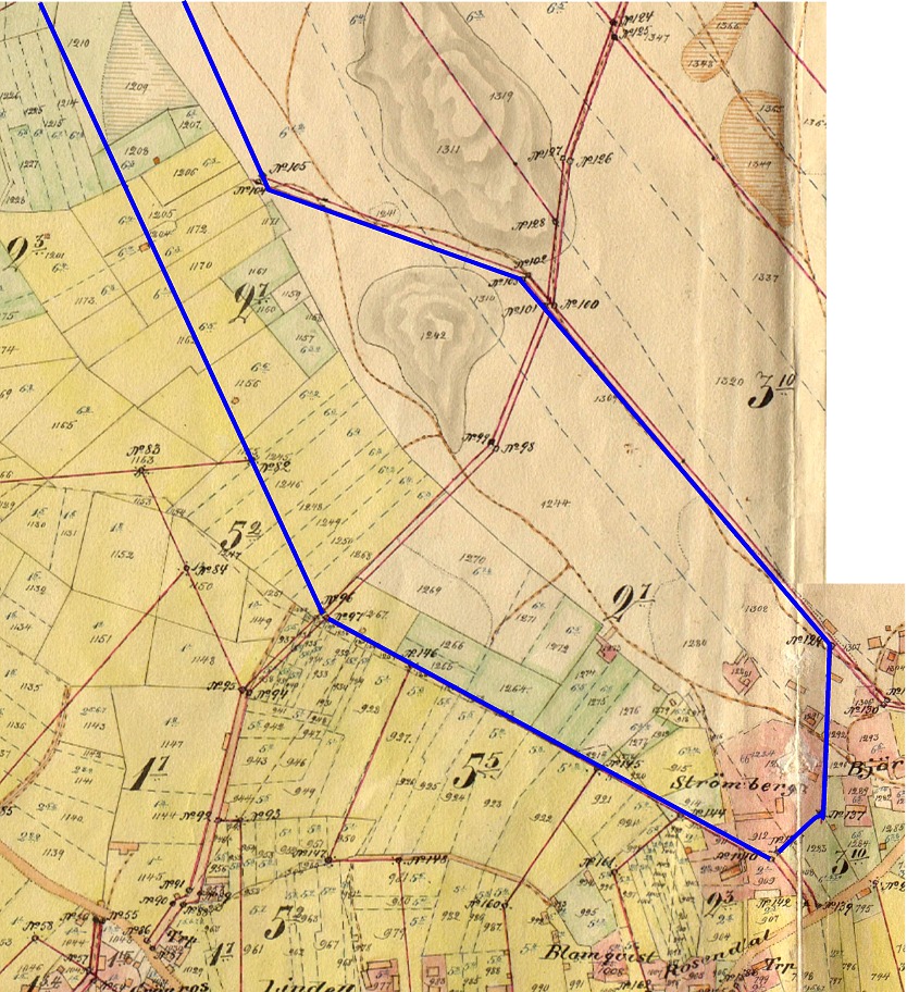 På storskifteskartan från början på 1900-talet, så syns det var en del av hemmanet på närmare 50 hektar låg. 0,0469 mantal som utgör 3/32 av Båsk hemman, ägdes av bonden Josef Josefsson Strömberg och det övertogs sedan av sonen Josef Henrik Strömberg, som gifte sig med Ida Rosenkvist. En del av hemmanet övertogs sedan av dottern Signe som var gift med Eliel Holmberg från Härkmeri och det är fortfarande i familjens ägo.