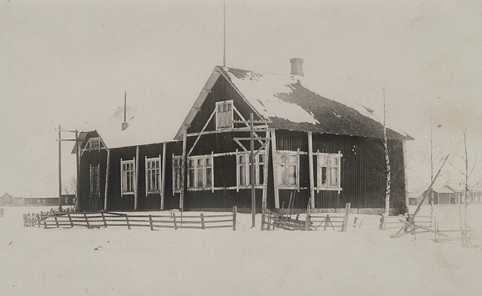 Den gamla ungdomslokalen från 1905 började byggas om år 1928 och den förnyade lokalen kunde invigas 1929.