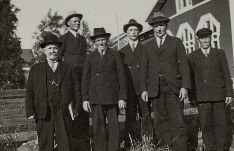 Direktionen på den södra folkskolan 1934, från vänster Ch. Ulfves, Karl Knus, Erland Björknäs, Karl Henrik Björklund, Emil Ekman och Viktor Ingves.