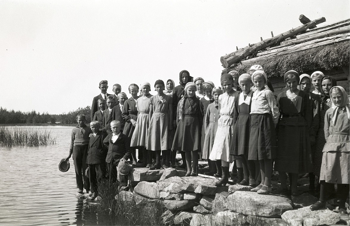Lantbruksklubben på utfärd till havet 1931. Till vänster bland annat Birger Björses, Elis Knus, Erik Storkull senare Stens, Göta Hannus, Frida Solfvin, Elin Rosenback, Gerda Skogman och Ines Klockars.