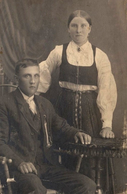 Josef och Alma Dahlroos.