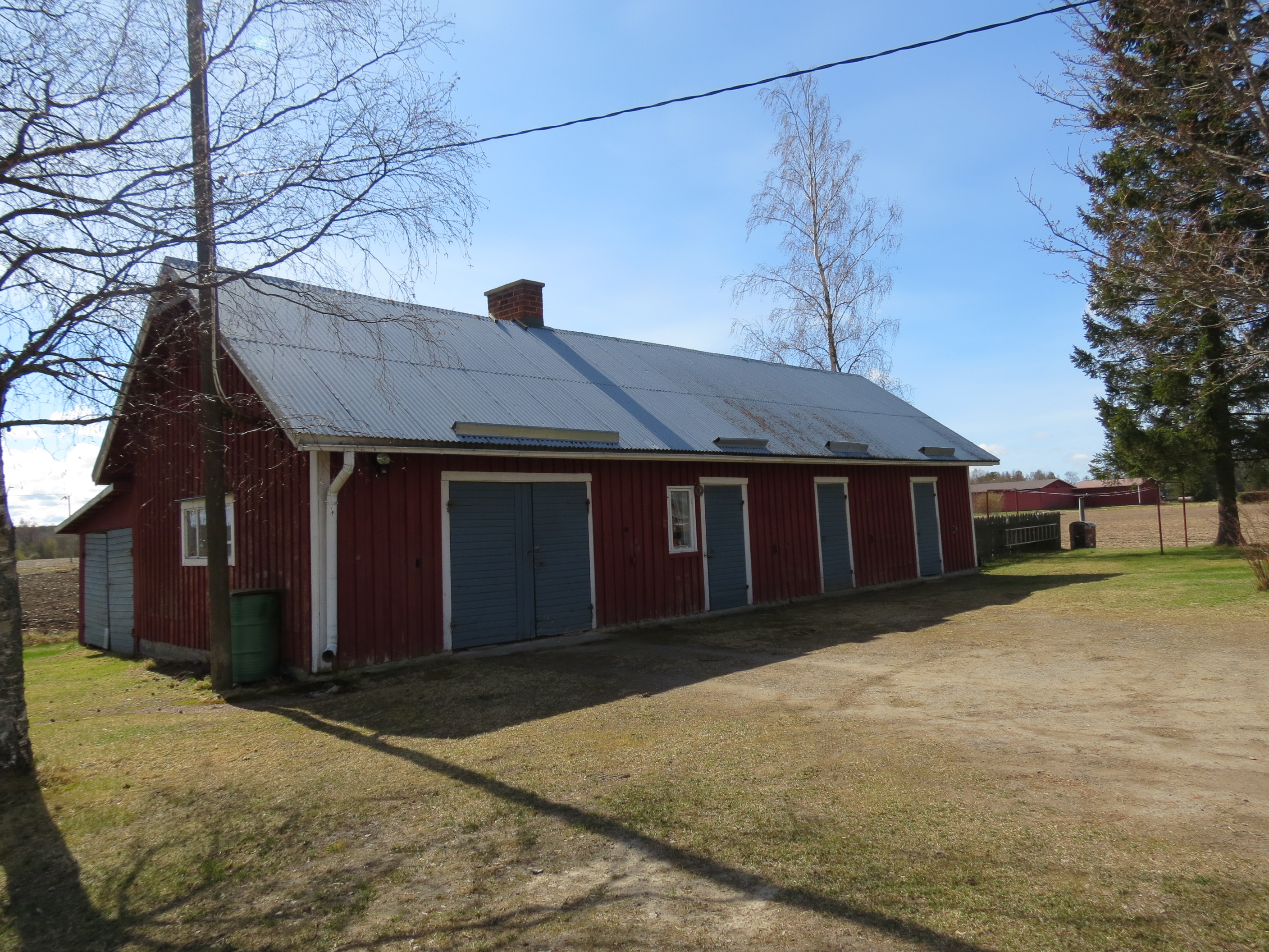 Uthuset på gården hos Rosenbacks användes i tiderna som slakteri, alltså under tid Haga-Anselm bodde här.