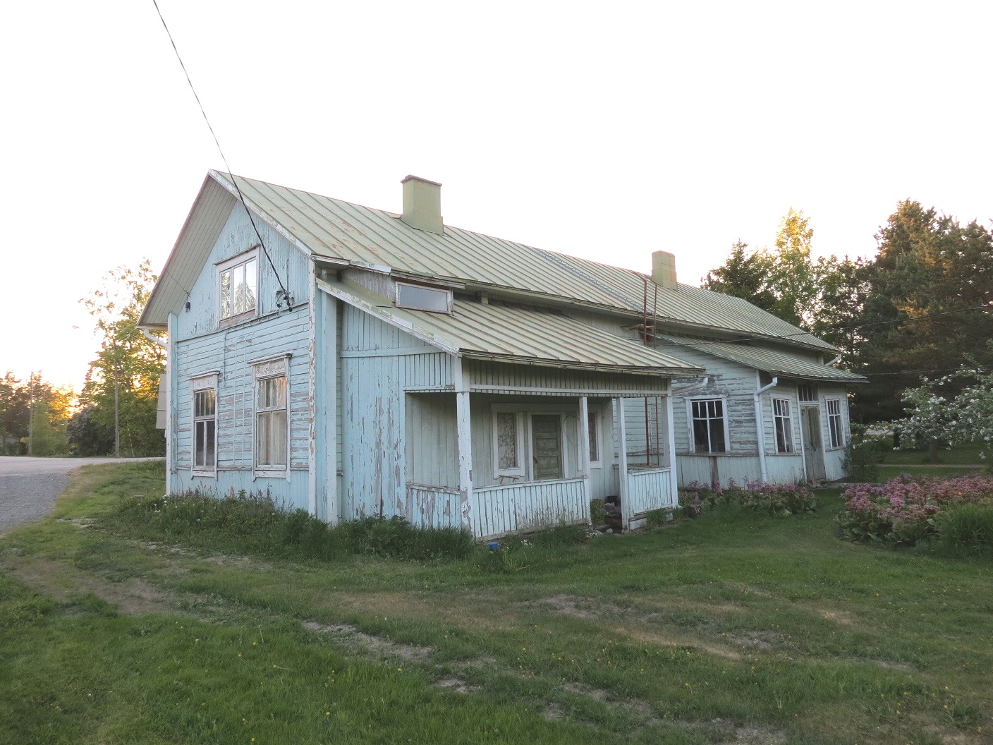 Hautaviitas gamla gård på Jossandt hemmanet byggdes troligen i slutet på 1800-talet och är idag i ganska dåligt skick. Fotot från 2018.