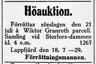 Flera höauktioner ordnades sommartid i byarna, här är det hos Granroths på Flakåsen när Storforsdammen.